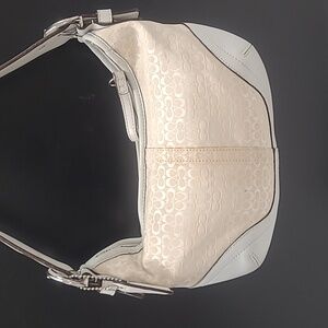 Vinyage Y2K  COACH Cream and White Women HOBO Bag